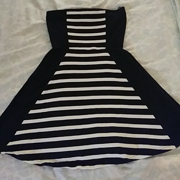 Express top - Picture 1 of 3